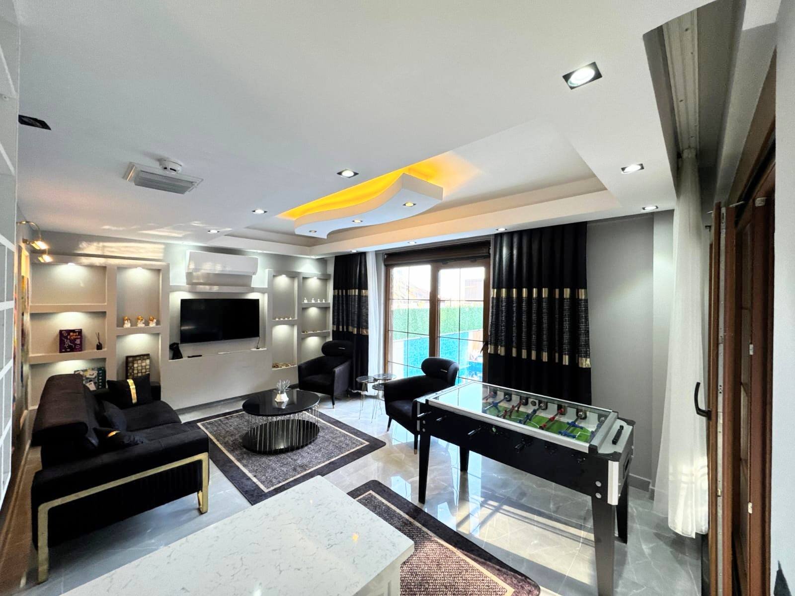 Tekirdağ Yeniçiftlik Denize Sıfır Villa